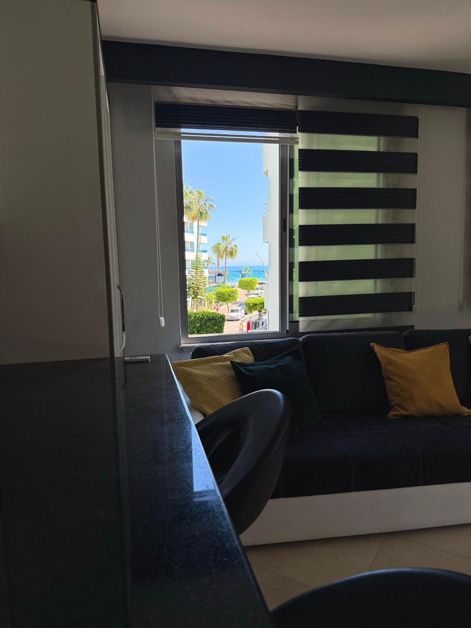 Sa Apartments! Beachfront Apartment With Sea View & Pool Alanya Cameră foto